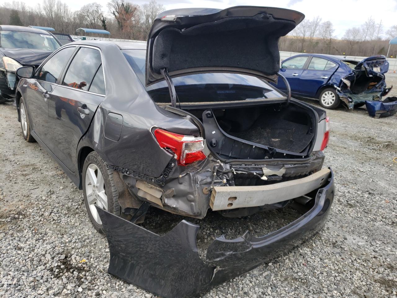 Photo 3 from auction – 2014 TOYOTA CAMRY HYBR with VIN 4T1BD1FK2EU138548