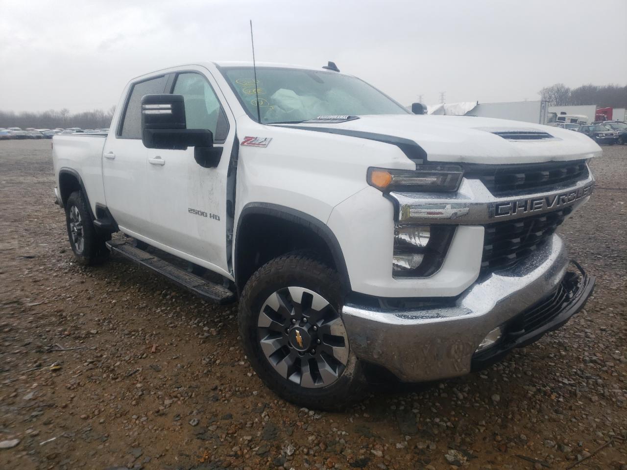 CHEVROLET SILVERADO 2021 with VIN 1GC4YNEY2MF285745 - Photo from auction
