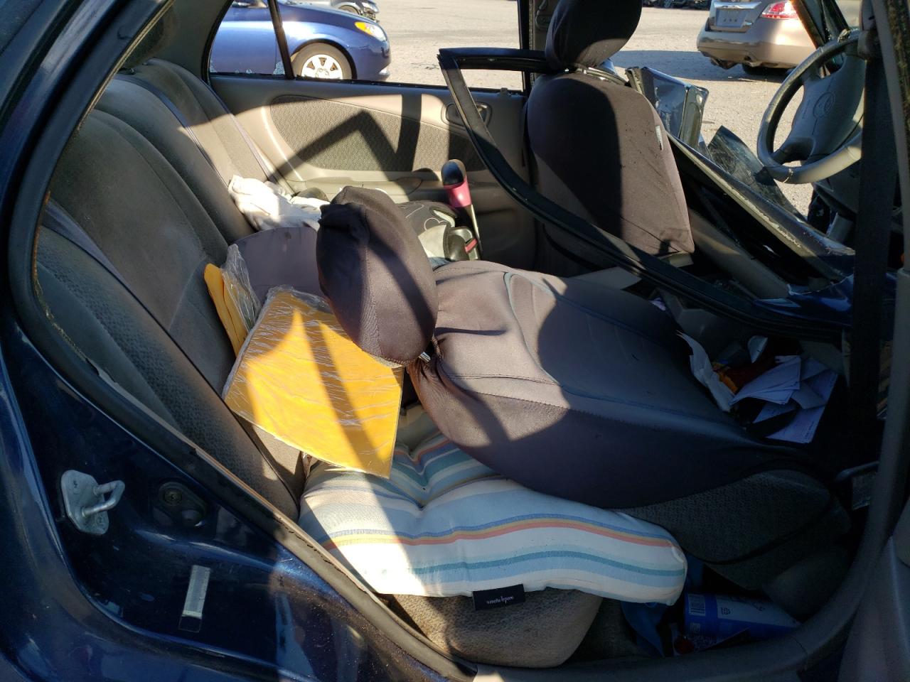Photo 6 from auction – 2002 TOYOTA COROLLA CE with VIN 2T1BR18E72C580585