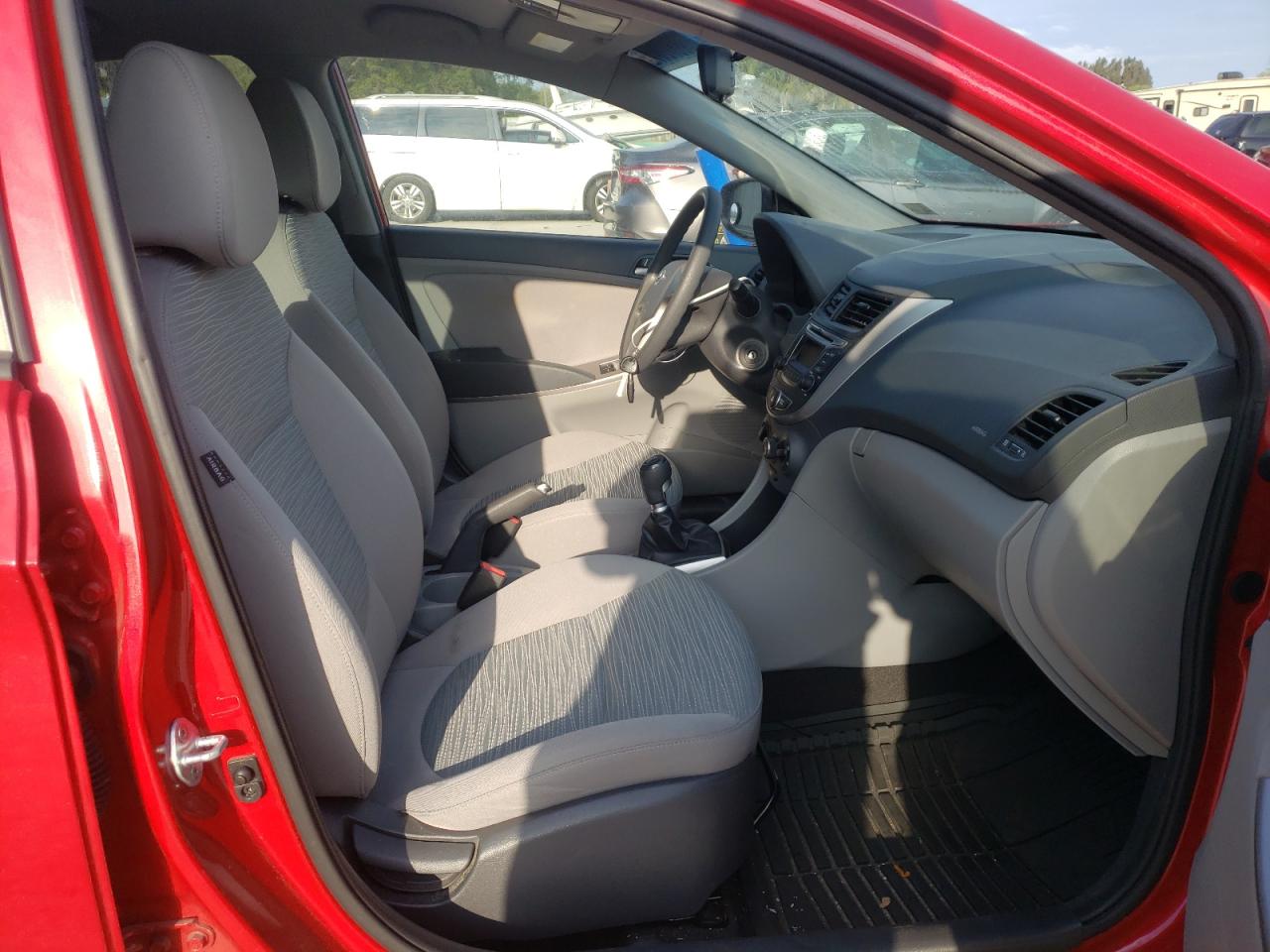 Photo 5 from auction – 2016 HYUNDAI ACCENT SE with VIN KMHCT4AEXGU970829