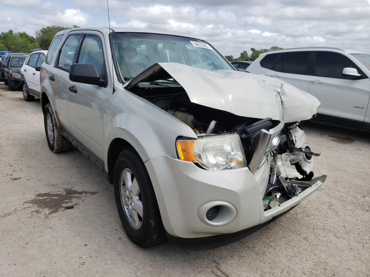 FORD ESCAPE XLS 2009 with VIN 1FMCU027X9KB09154 - Photo from auction