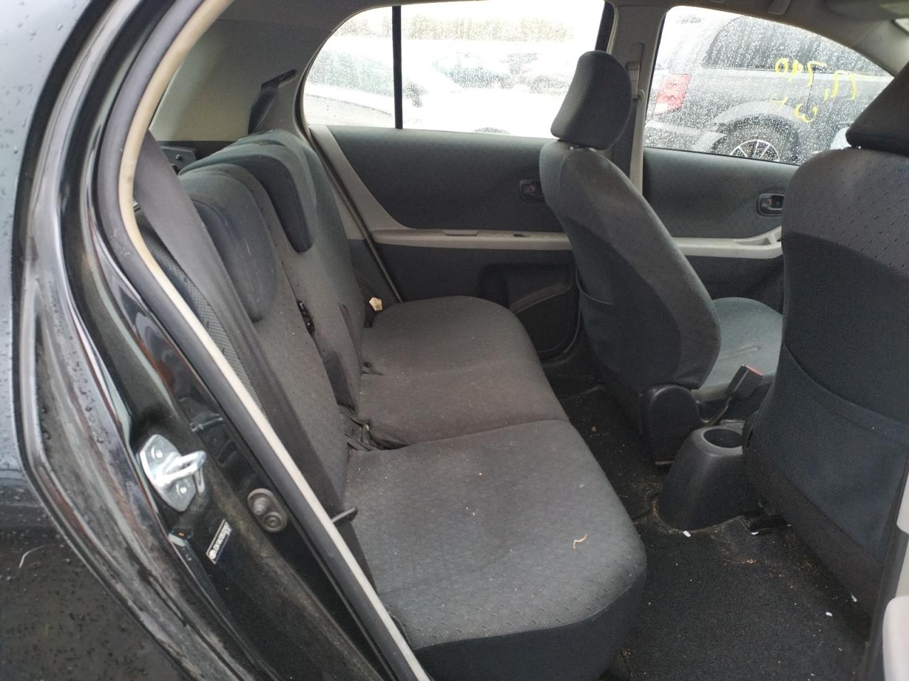 Photo 6 from auction – 2011 TOYOTA YARIS with VIN JTDKT4K37B5332957