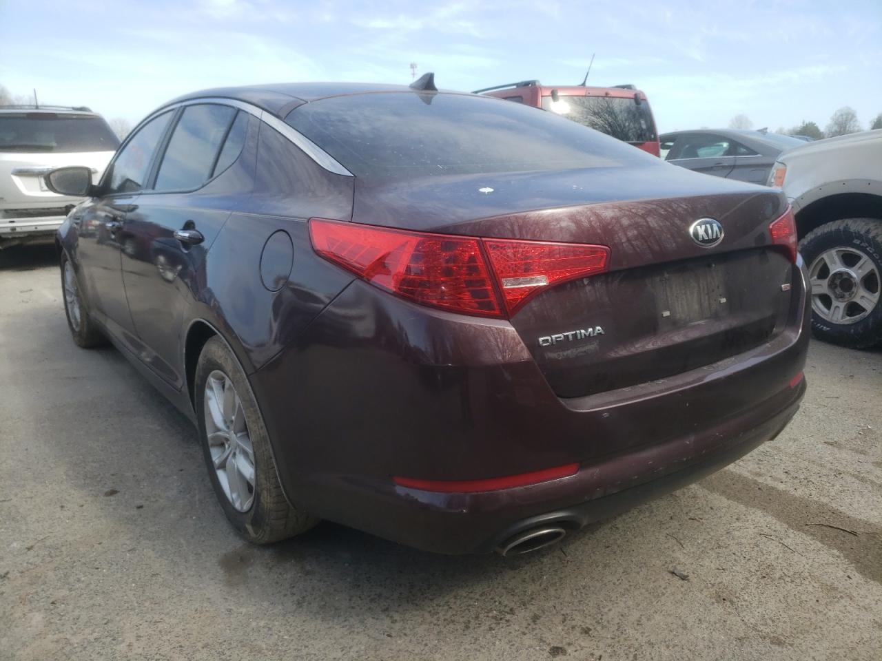 Photo 3 from auction – 2013 KIA OPTIMA with VIN 5XXGM4A79DG091750