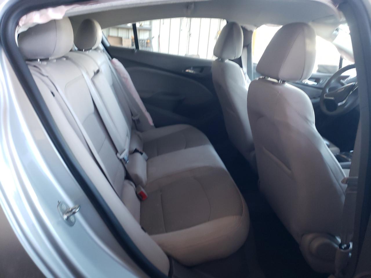 Photo 6 from auction – 2017 CHEVROLET CRUZE LT with VIN 3G1BE6SM4HS594005