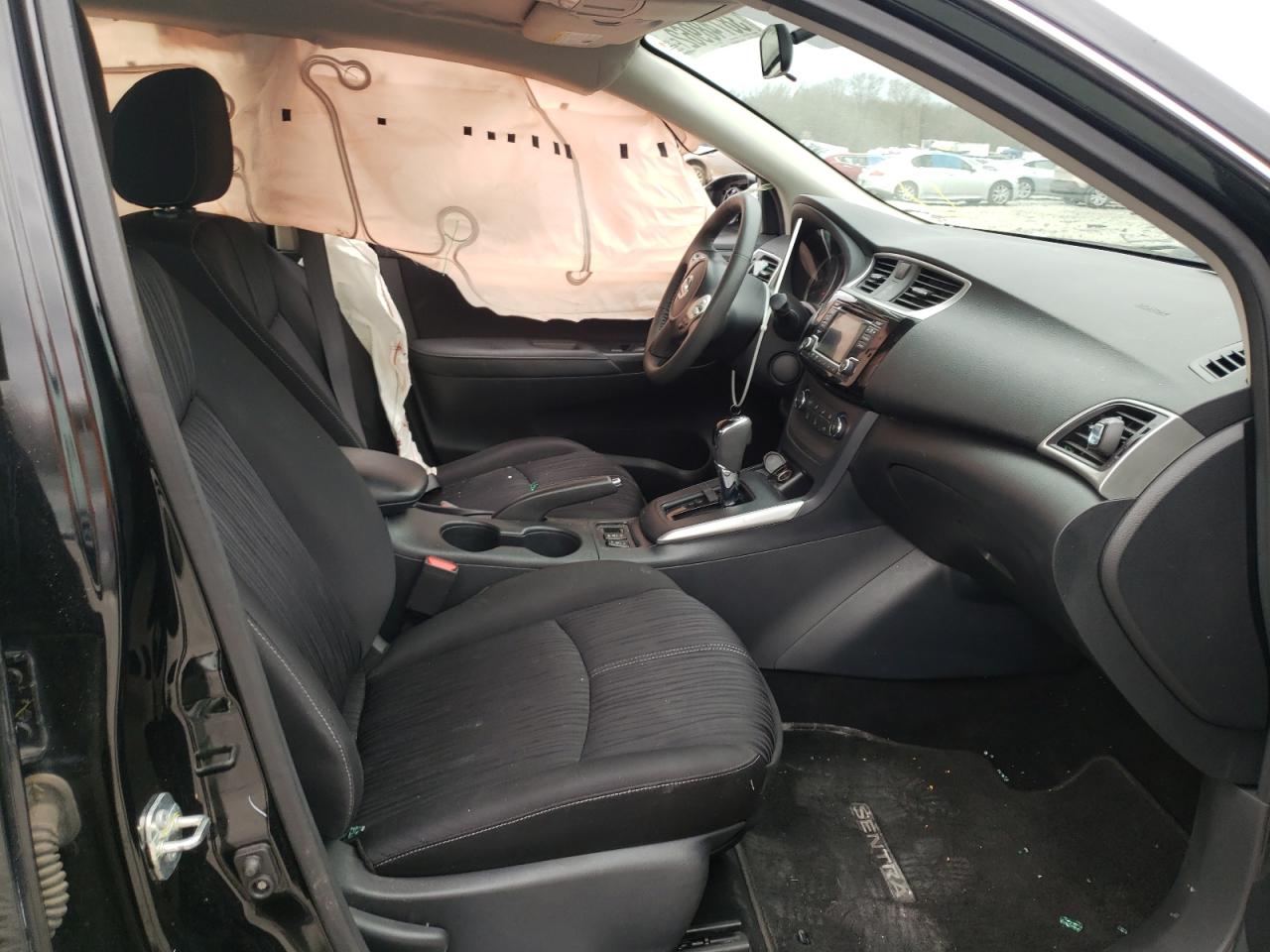Photo 5 from auction – 2017 NISSAN SENTRA S with VIN 3N1AB7AP2HL687020