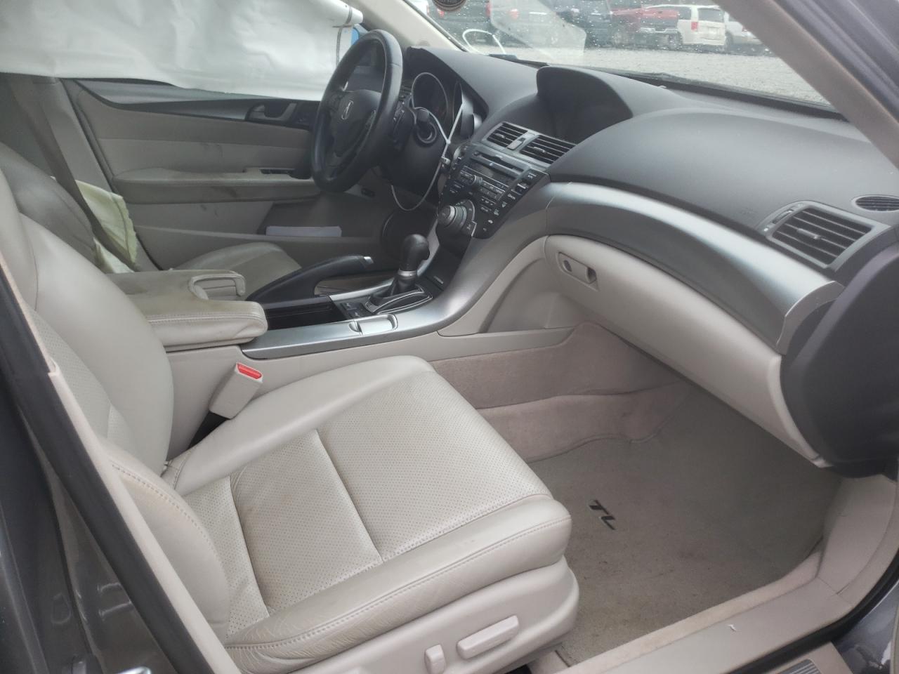 Photo 5 from auction – 2010 ACURA TL with VIN 19UUA8F52AA021039