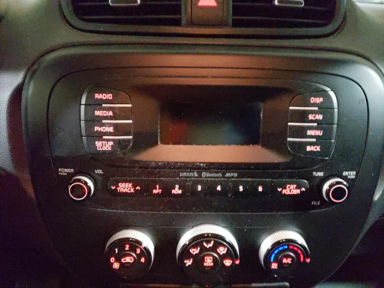 Photo 9 from auction – 2015 KIA SOUL with VIN KNDJN2A27F7218065