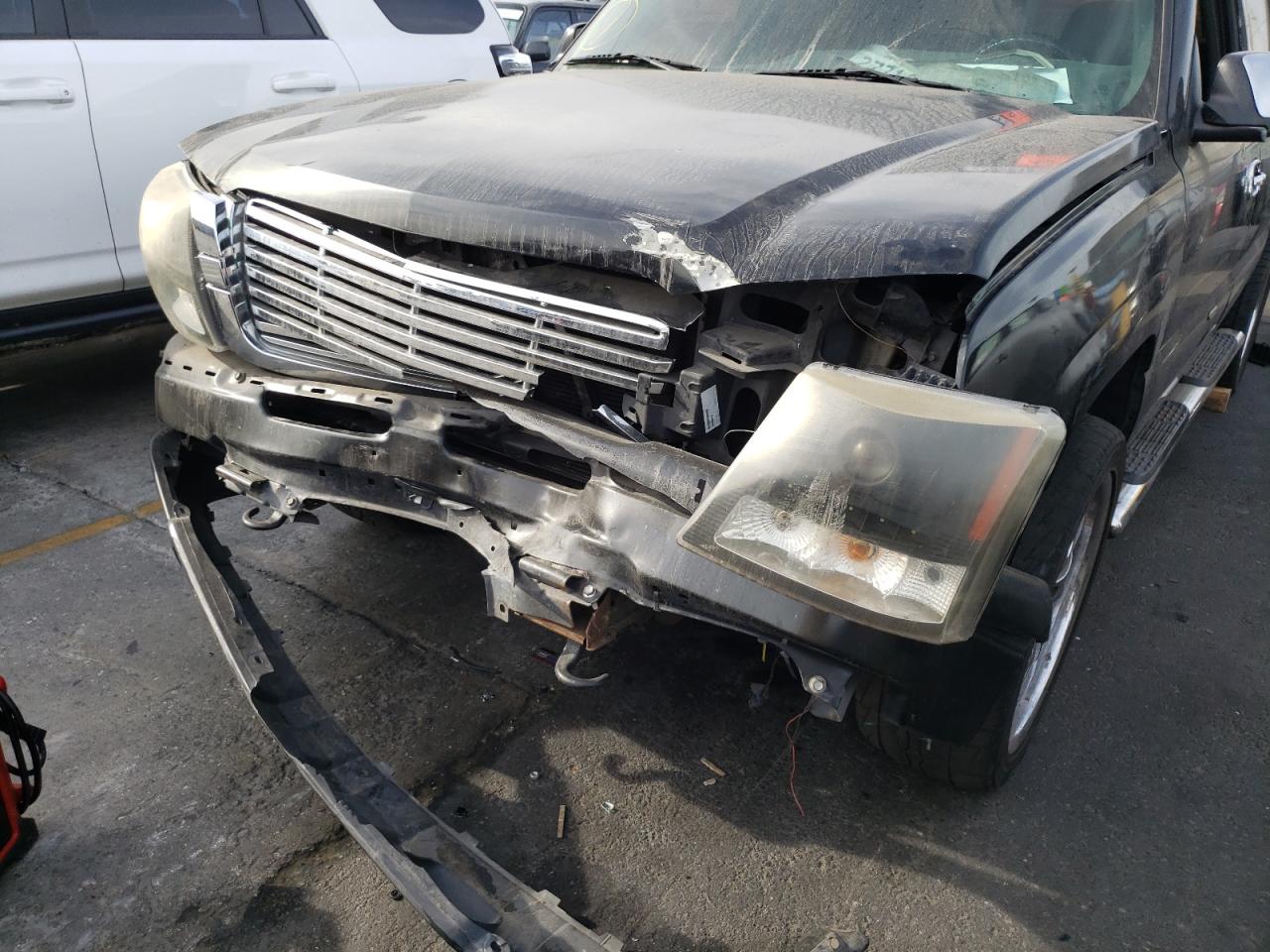 Photo 9 from auction – 2003 CHEVROLET AVALANCHE with VIN 3GNEC13T33G312667