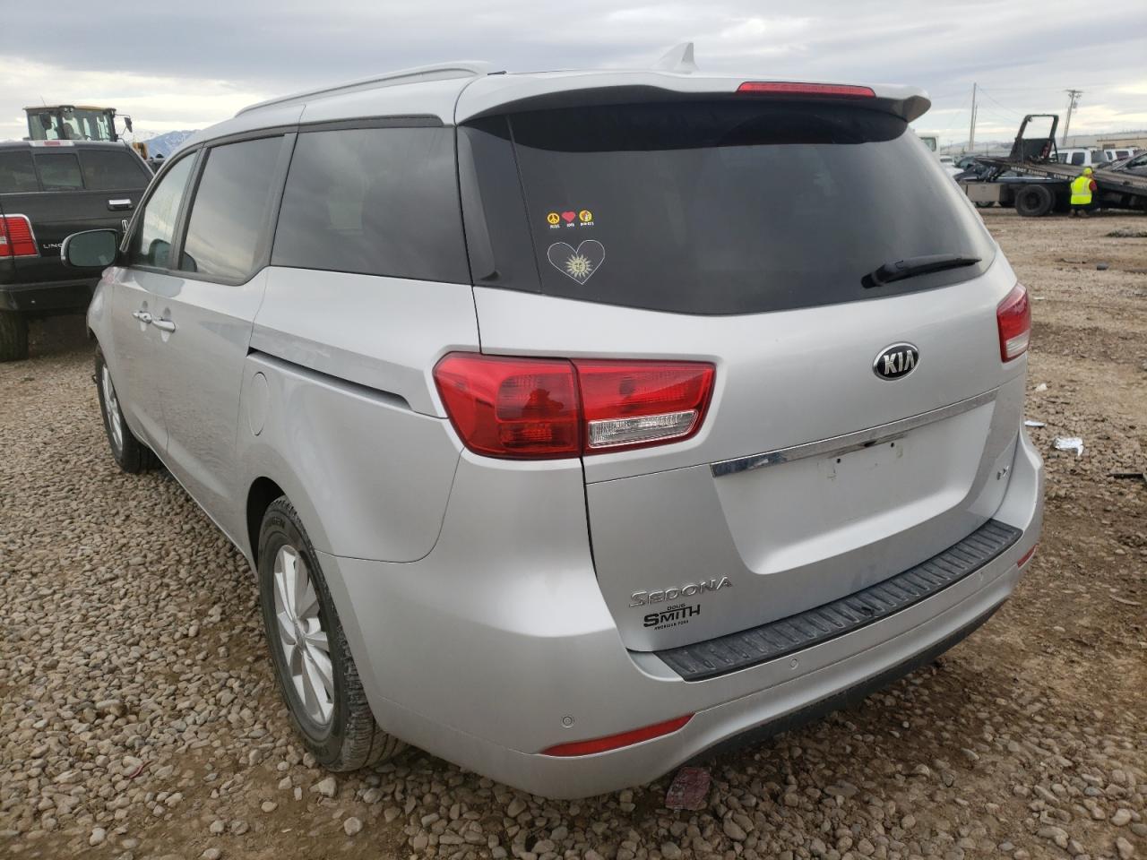 Photo 3 from auction – 2018 KIA SEDONA LX with VIN KNDMB5C17J6367604