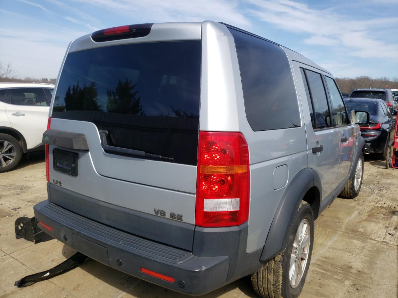 Photo 4 from auction – 2007 LAND ROVER LR3 SE with VIN SALAE25417A422384