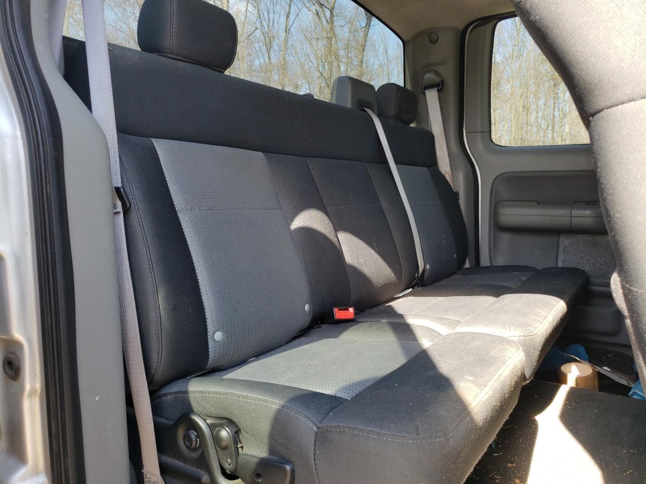 Photo 6 from auction – 2007 FORD F150 with VIN 1FTRX12W37FB08744