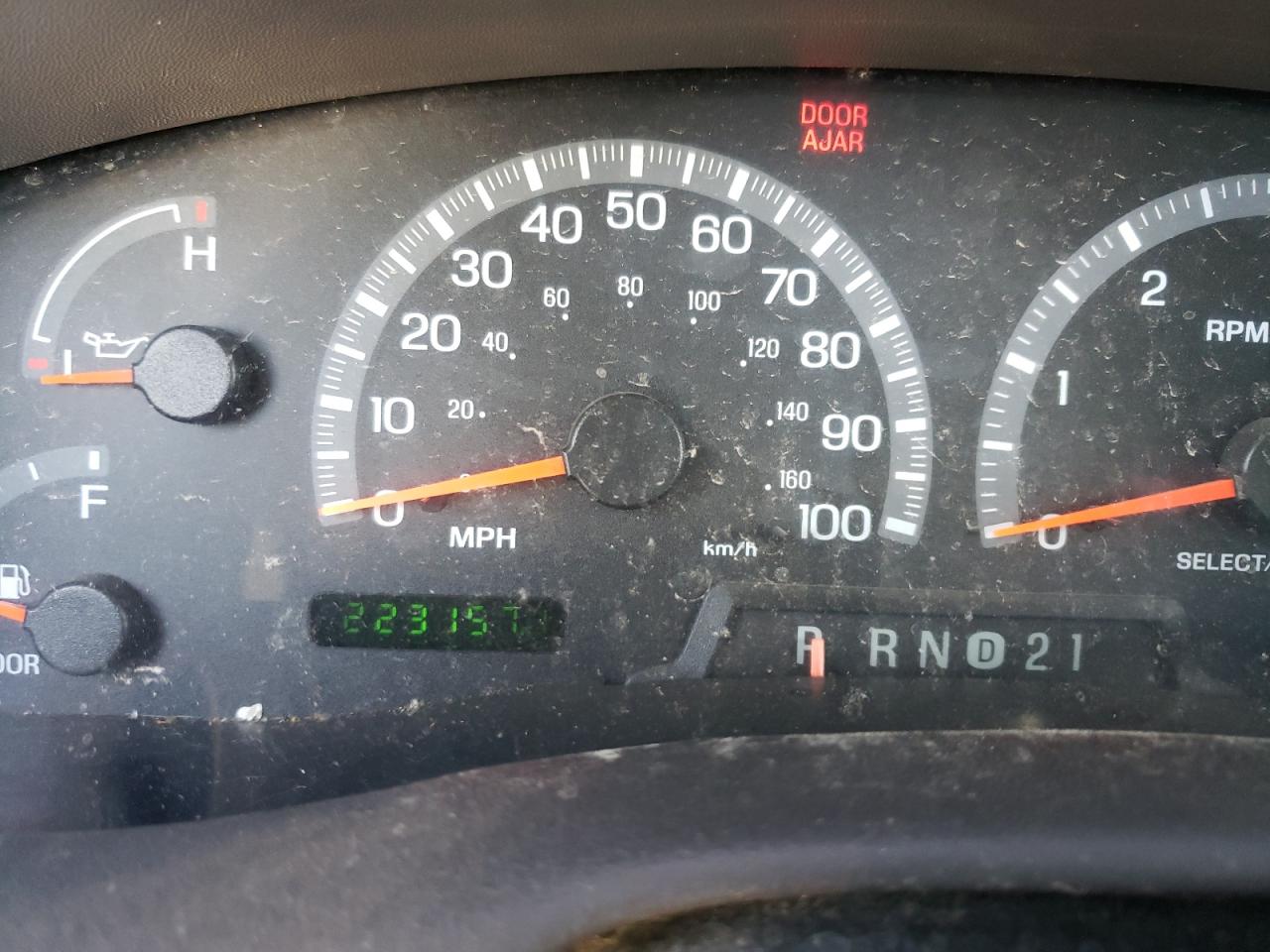 Photo 8 from auction – 2003 FORD F150 with VIN 2FTRX18L83CA47586