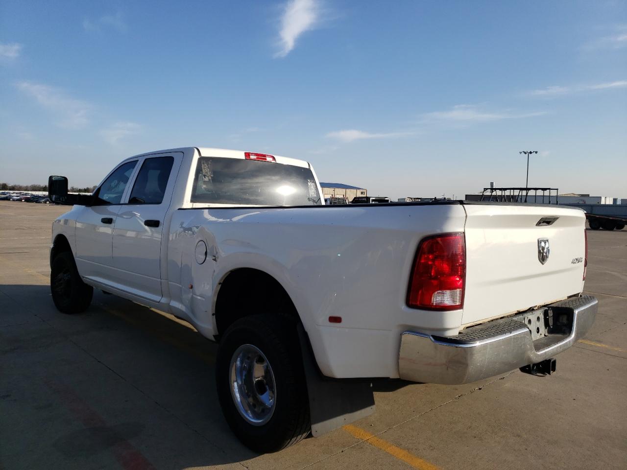 Photo 3 from auction – 2015 RAM 3500 ST with VIN 3C63RRGL2FG506383