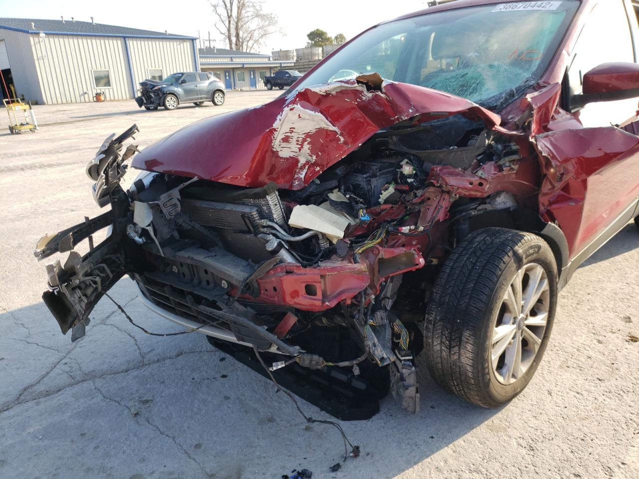 Photo 9 from auction – 2017 FORD ESCAPE SE with VIN 1FMCU9G92HUB79765