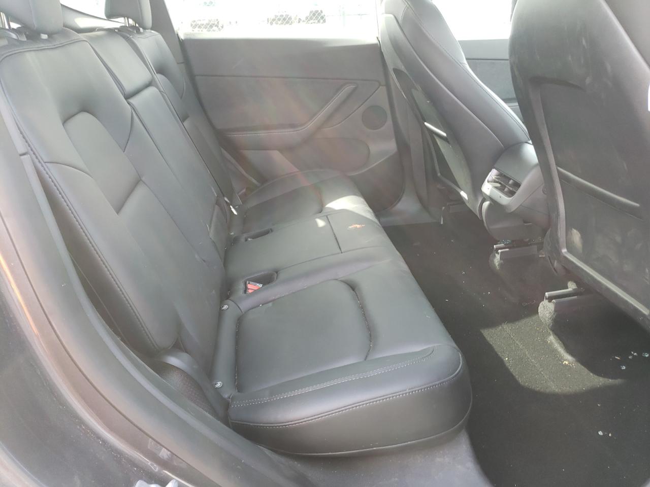 Photo 6 from auction – 2021 TESLA MODEL Y with VIN 5YJYGDEE9MF208525