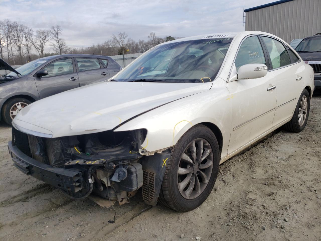 Photo 2 from auction – 2008 HYUNDAI AZERA SE with VIN KMHFC46FX8A272321