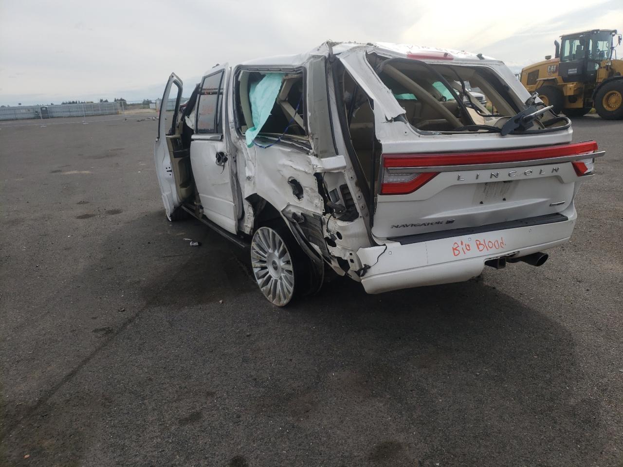 Photo 3 from auction – 2015 LINCOLN NAVIGATOR with VIN 5LMJJ3HT2FEJ05029