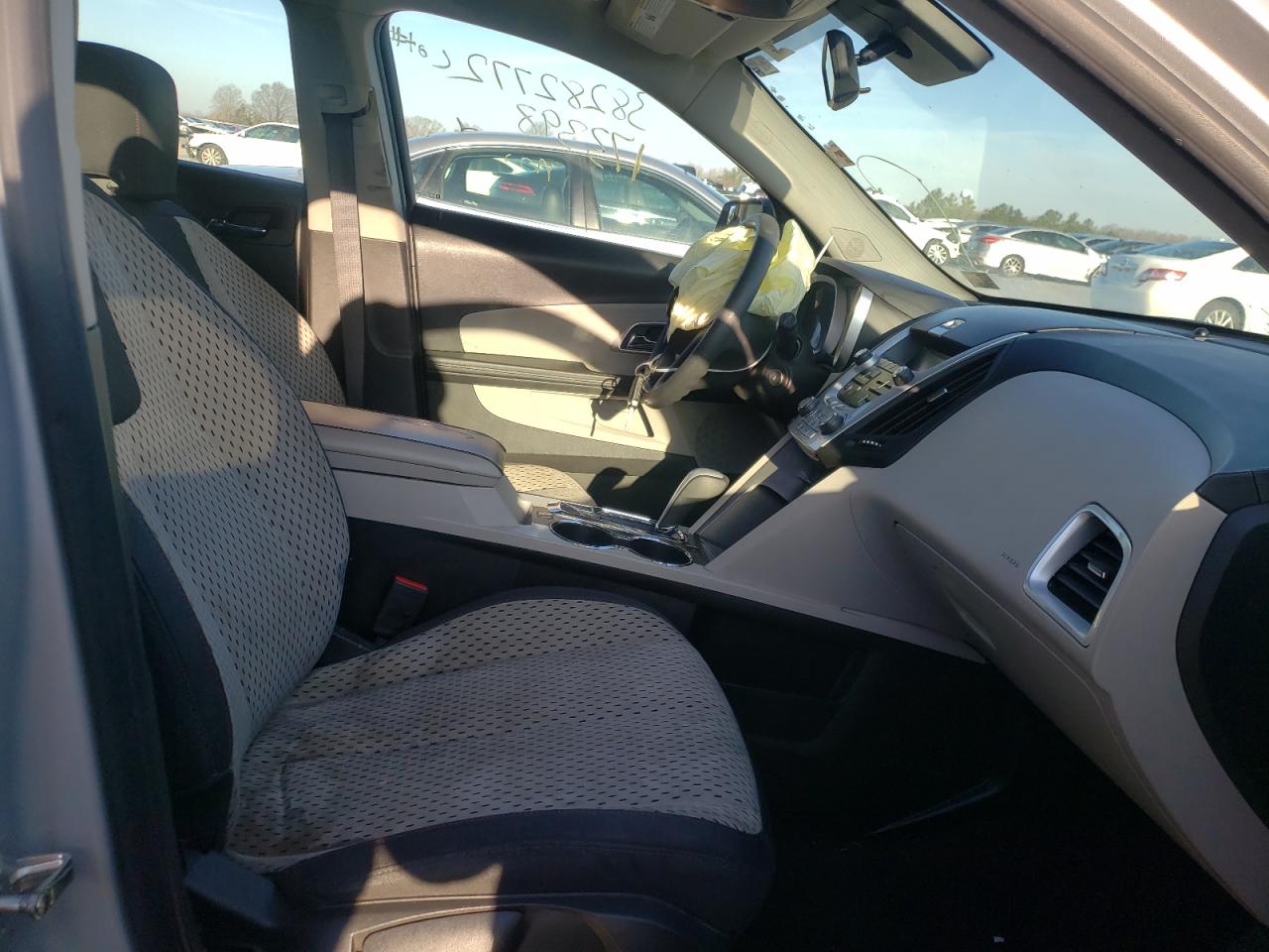 Photo 5 from auction – 2013 CHEVROLET EQUINOX LS with VIN 2GNALBEK8D6212425
