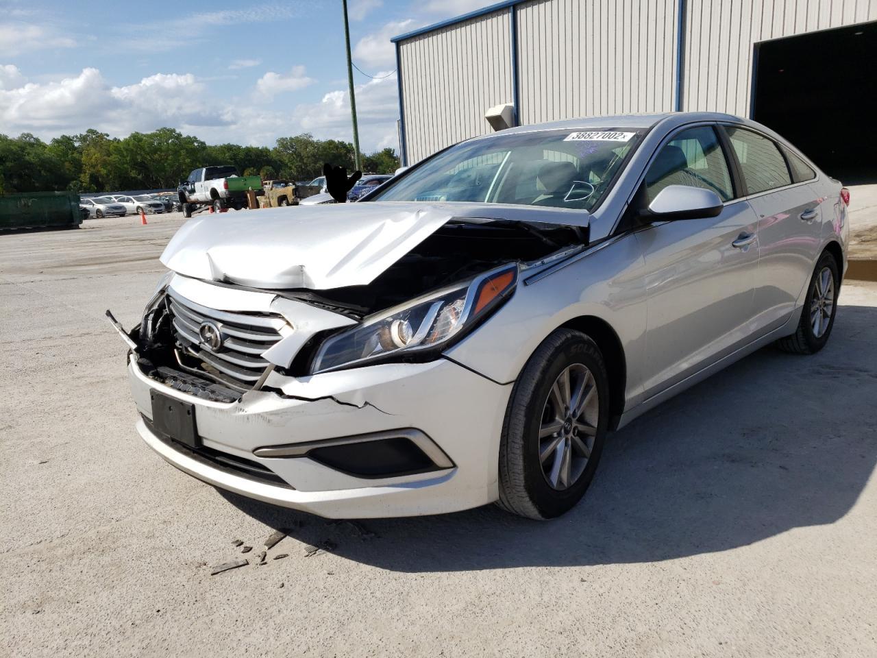 Photo 2 from auction – 2016 HYUNDAI SONATA SE with VIN 5NPE24AF6GH405738