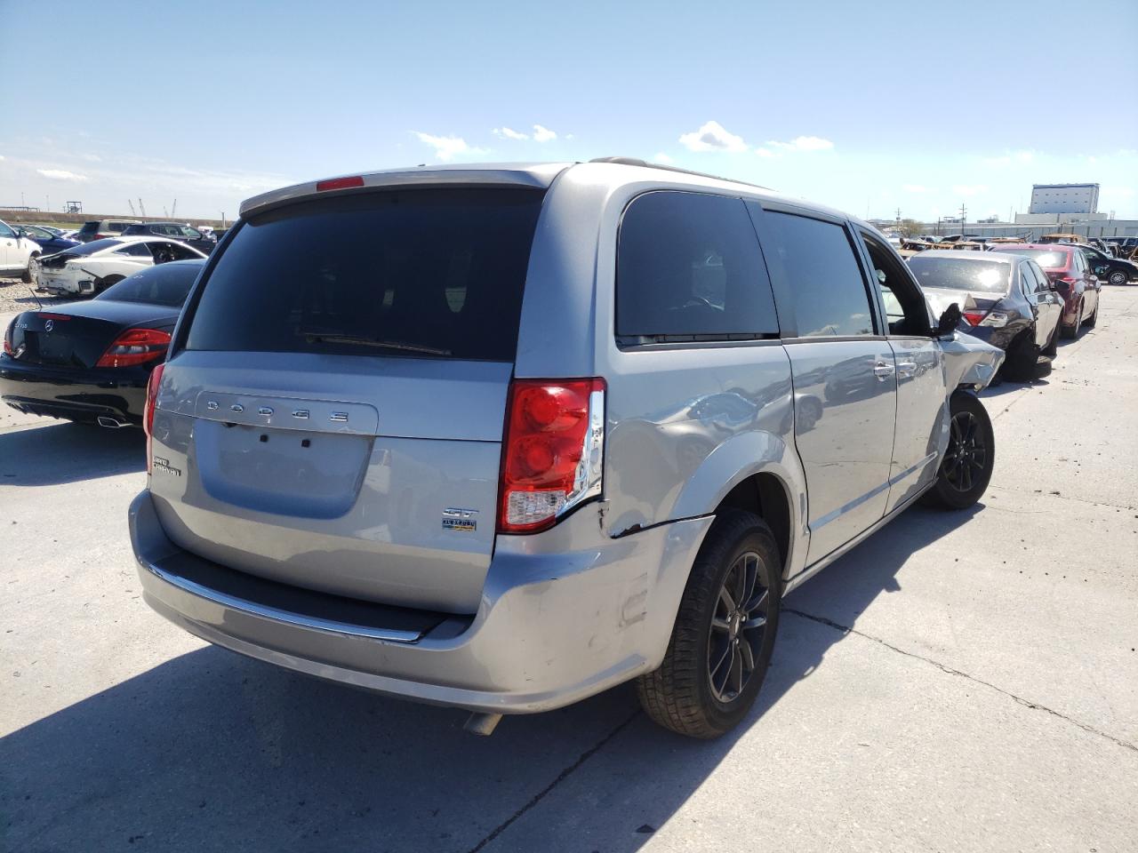 Photo 4 from auction – 2019 DODGE GRAND CARA with VIN 2C4RDGEG2KR691986