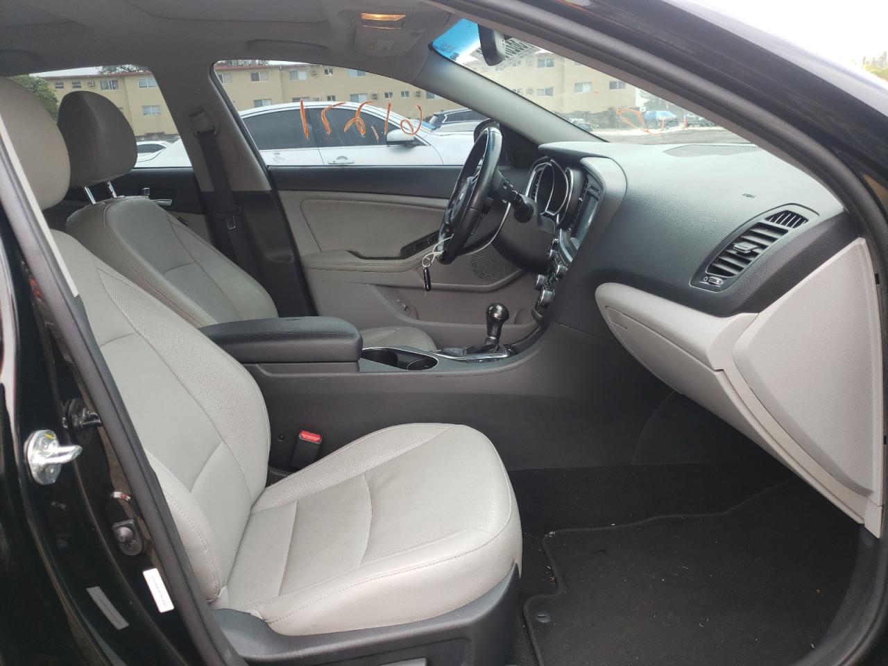 Foto 5 de la subasta – 2015 KIA OPTIMA EX con VIN 5XXGN4A74FG474365