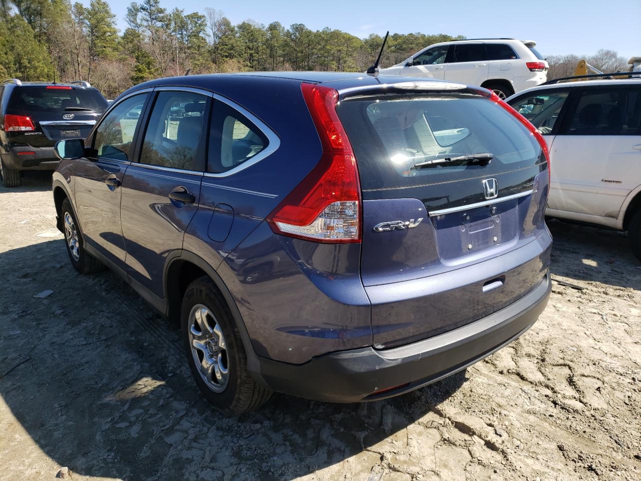 Photo 3 from auction – 2014 HONDA CR-V LX with VIN 2HKRM3H34EH553871