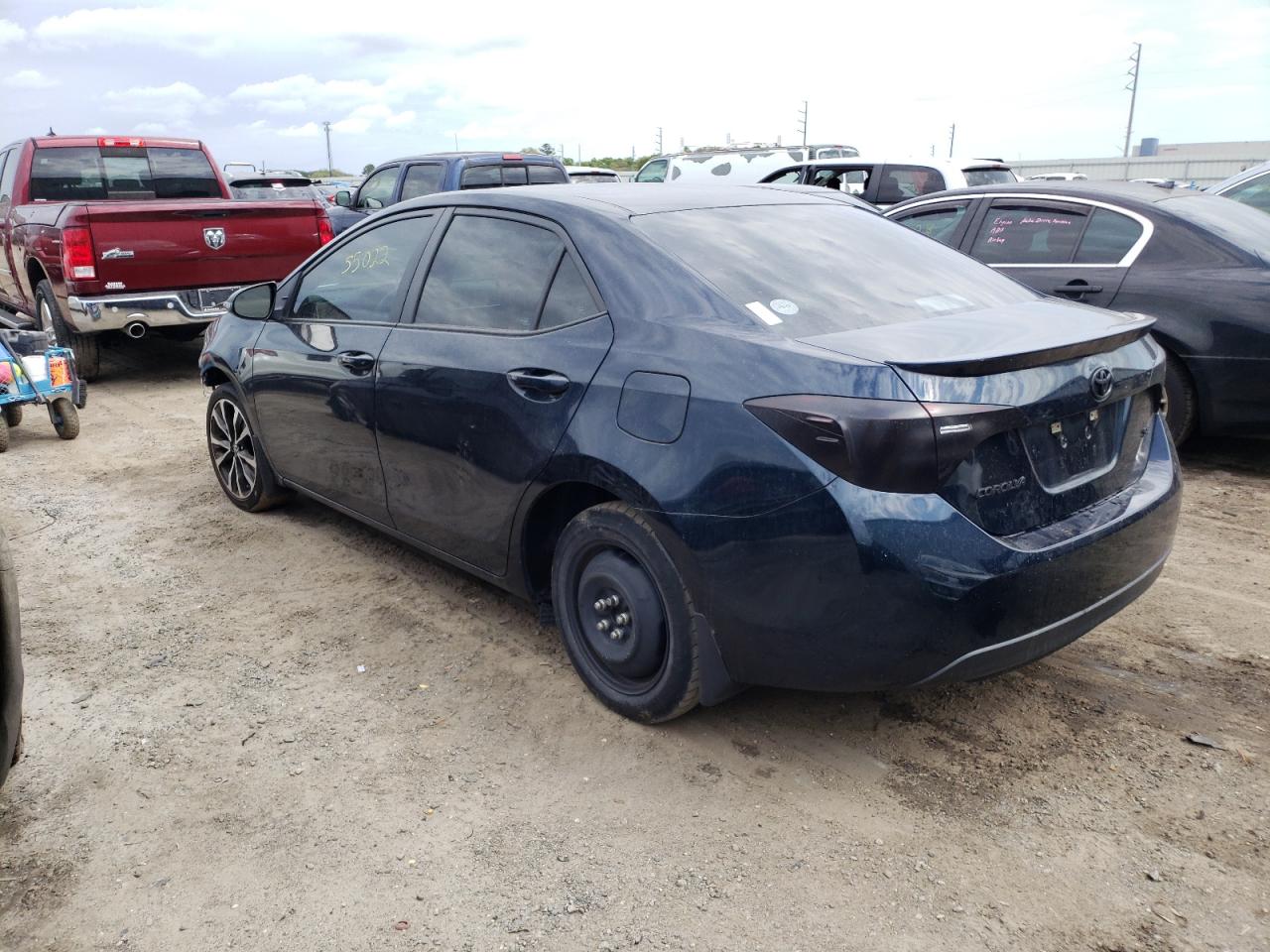 Photo 3 from auction – 2018 TOYOTA COROLLA with VIN 5YFBURHE3JP825216
