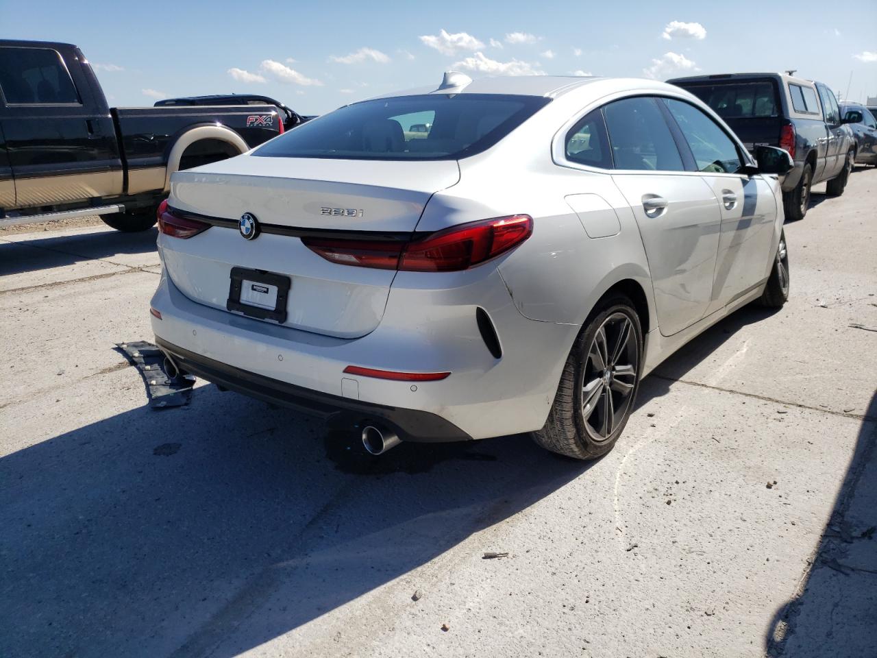 Photo 4 from auction – 2022 BMW 228I with VIN WBA53AK03N7K11995