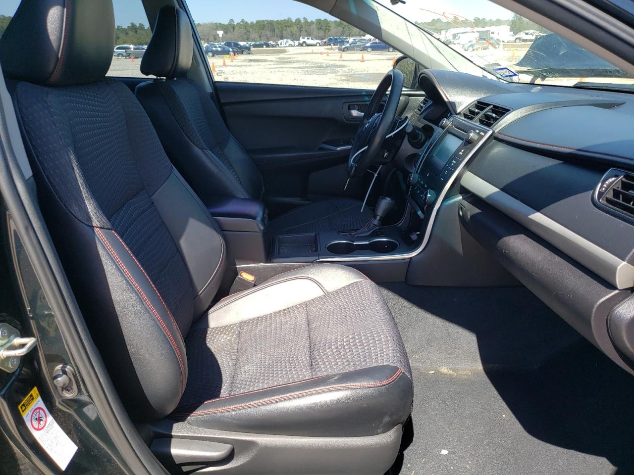 Photo 5 from auction – 2015 TOYOTA CAMRY LE with VIN 4T1BF1FK4FU024028