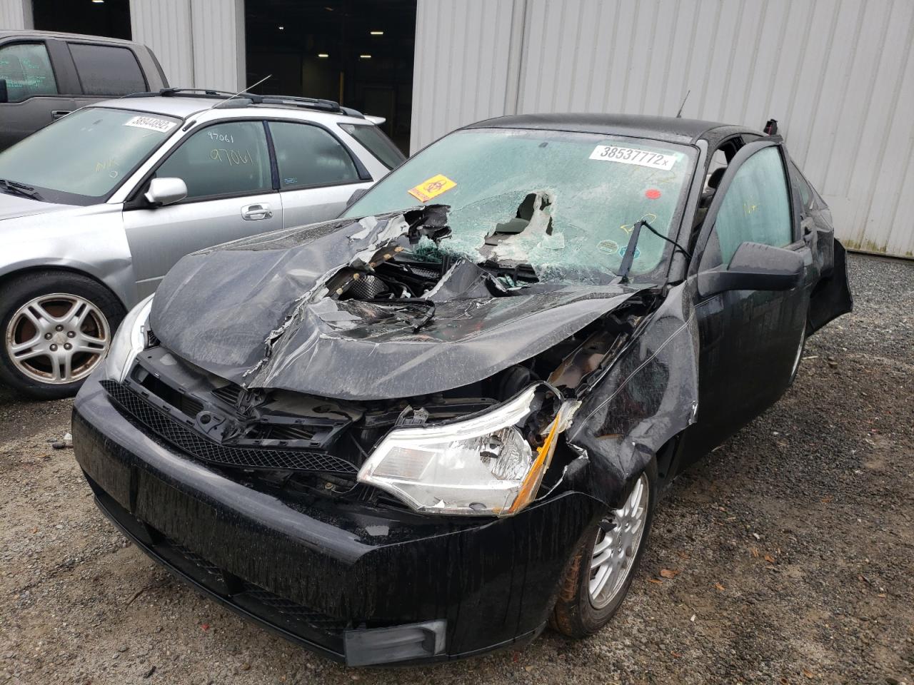 Photo 2 from auction – 2010 FORD FOCUS SE with VIN 1FAHP3FN5AW278738