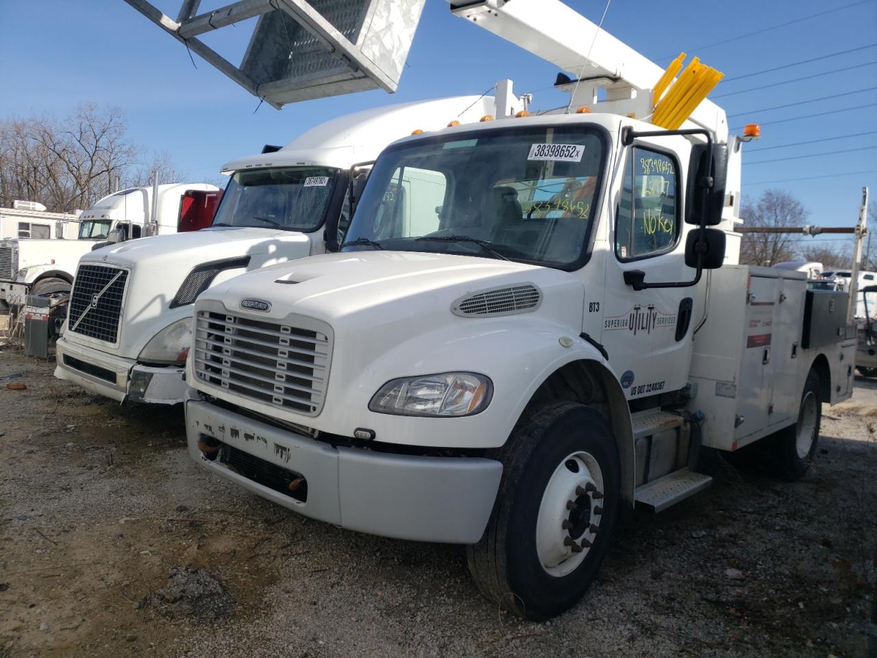 Photo 2 from auction – 2019 FREIGHTLINER M2 106 MED with VIN 1FVACWFC2KHKH8547