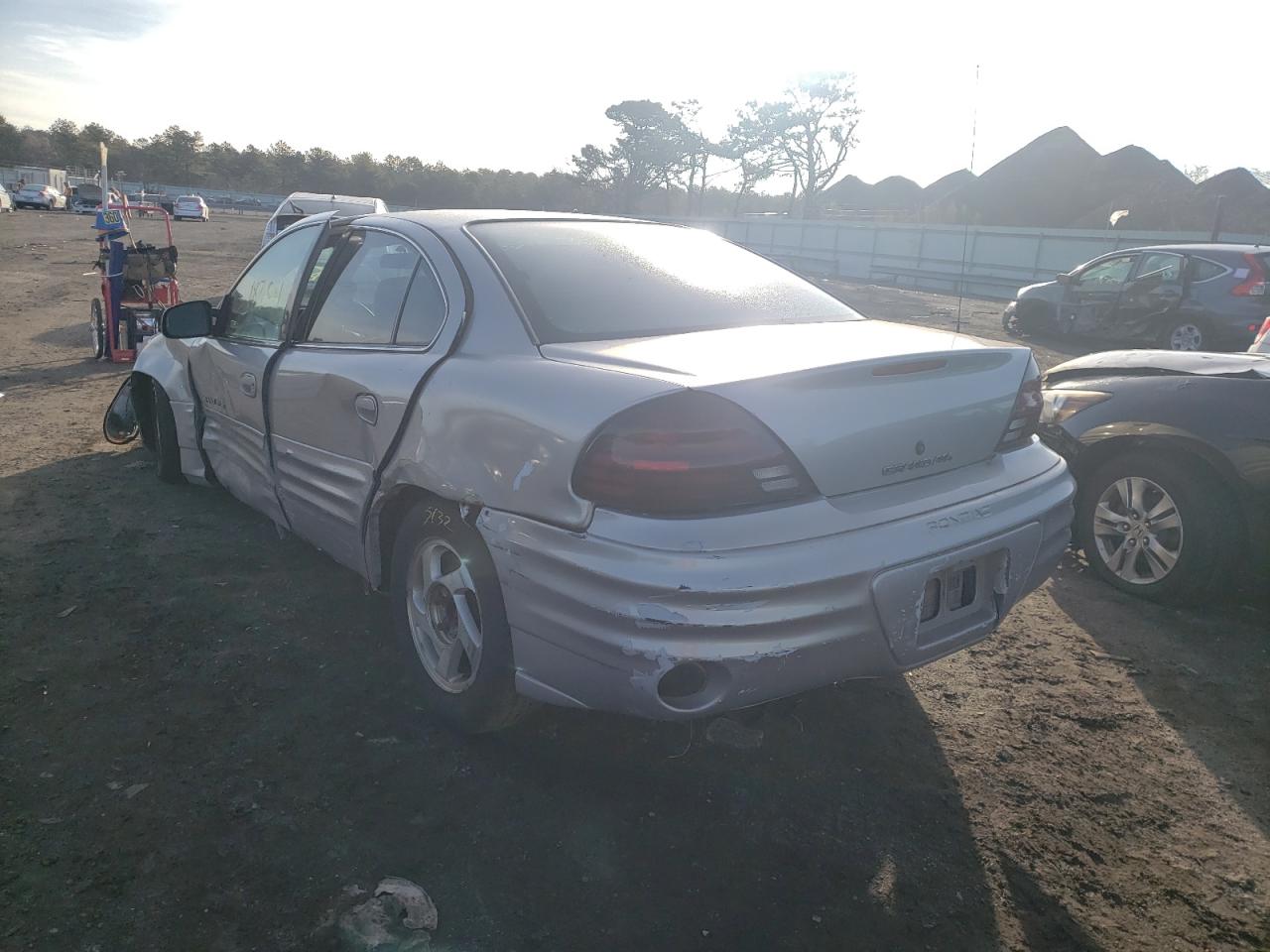 Photo 3 from auction – 2000 PONTIAC GRAND AM S with VIN 1G2NF52T7YM877960