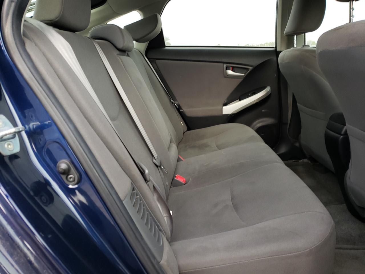 Photo 6 from auction – 2013 TOYOTA PRIUS with VIN JTDKN3DU4D1639166