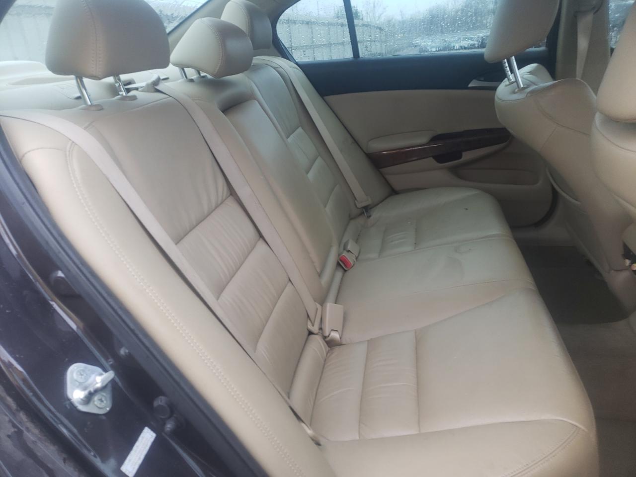 Photo 6 from auction – 2011 HONDA ACCORD EXL with VIN 1HGCP2F88BA044005