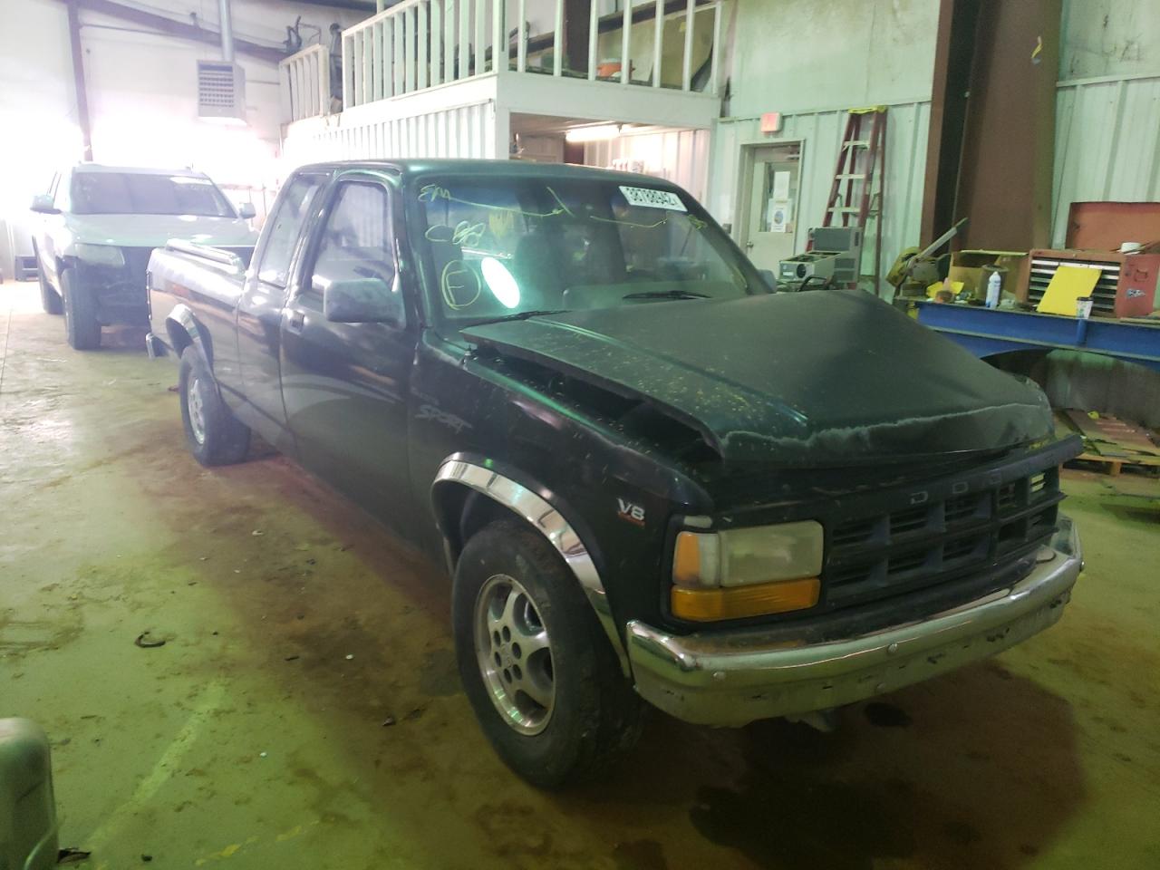 Zdjęcie 1 z aukcji – 1996 DODGE DAKOTA z VIN 1B7GL23Y8TS534438
