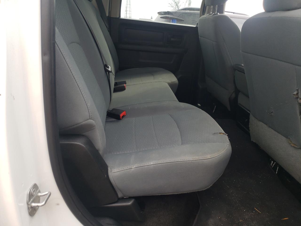 Photo 16 from auction – 2018 RAM 1500 ST with VIN 1C6RR6KT2JS132181
