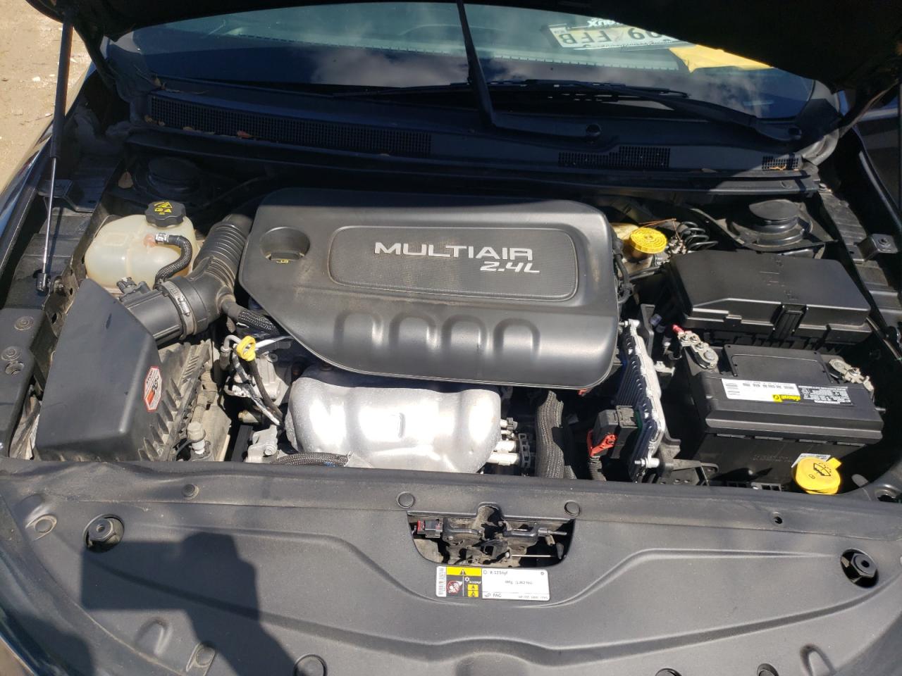 Photo 7 from auction – 2015 CHRYSLER 200 S with VIN 1C3CCCBB3FN760220