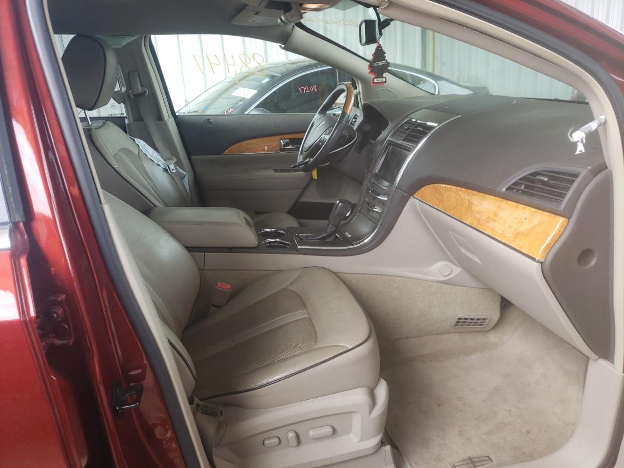 Photo 5 from auction – 2015 LINCOLN MKX with VIN 2LMDJ6JK2FBL31591