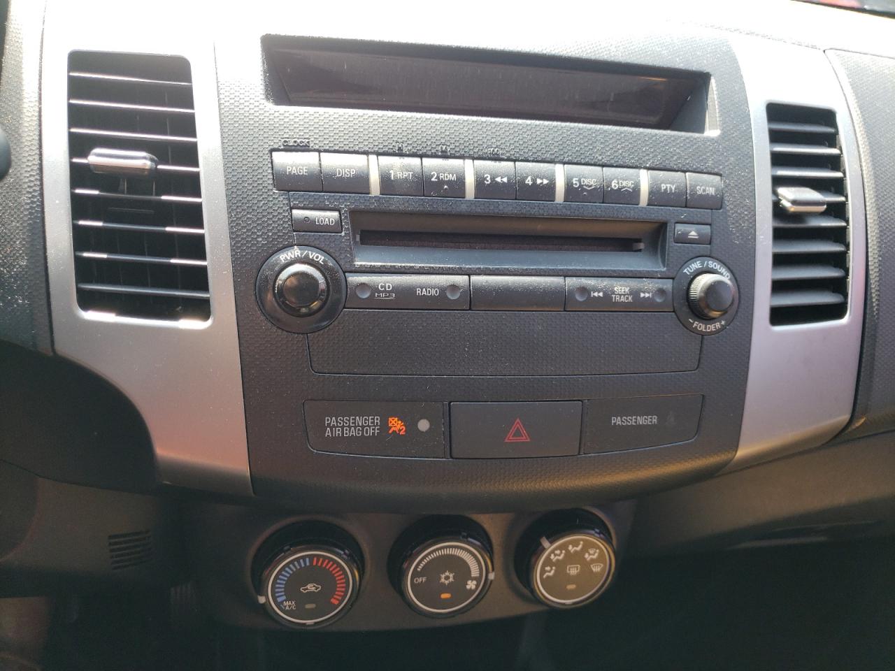 Photo 9 from auction – 2010 MITSUBISHI OUTLANDER with VIN JA4AS2AW3AZ001325