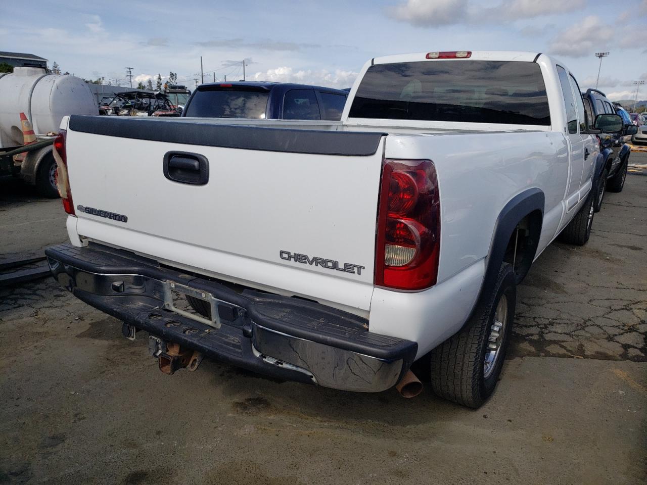 Photo 4 from auction – 2003 CHEVROLET SILVERADO with VIN 1GCHK29G63E139839
