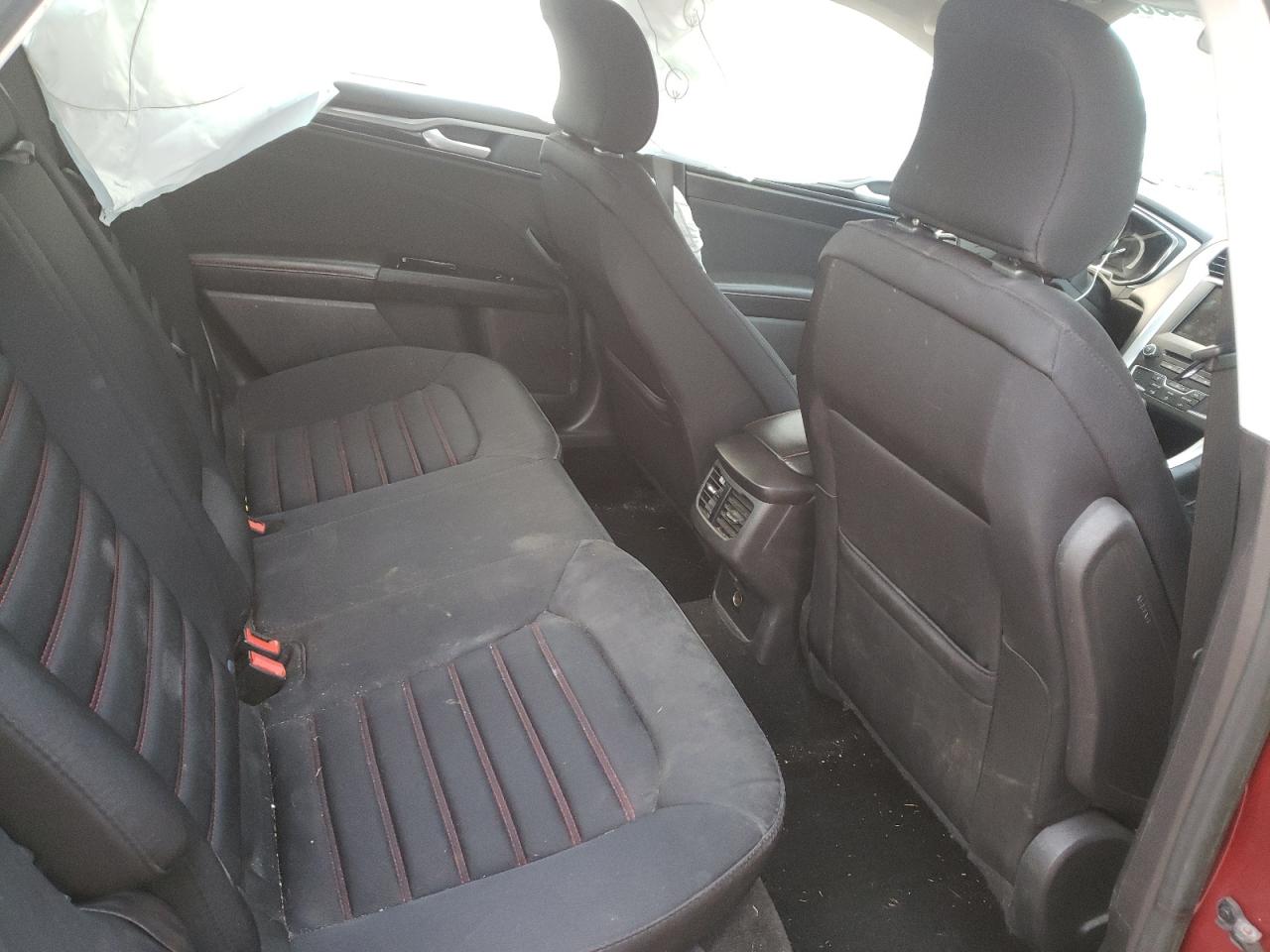 Photo 6 from auction – 2016 FORD FUSION SE with VIN 3FA6P0H79GR162992