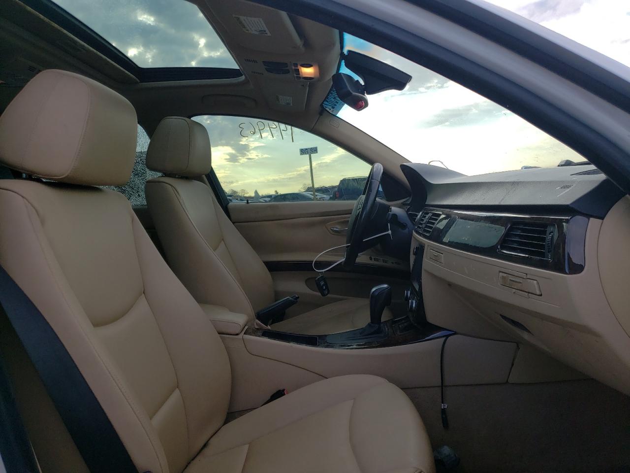 Photo 5 from auction – 2007 BMW 328 I with VIN WBAVA335X7KX76773
