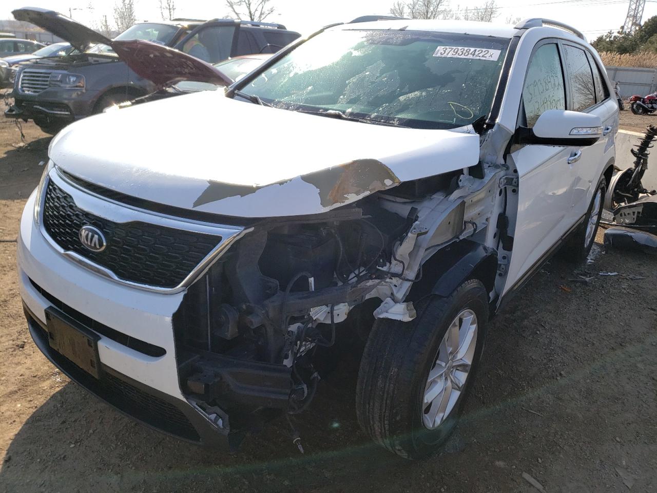 Photo 2 from auction – 2014 KIA SORENTO LX with VIN 5XYKT4A66EG461280