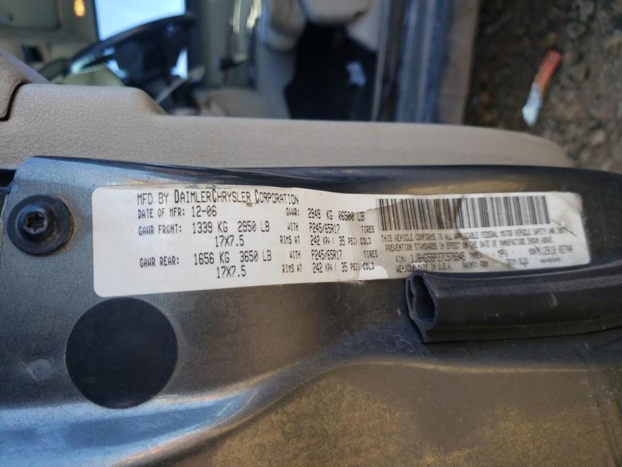Photo 10 from auction – 2007 JEEP COMMANDER with VIN 1J8HG58P27C579345