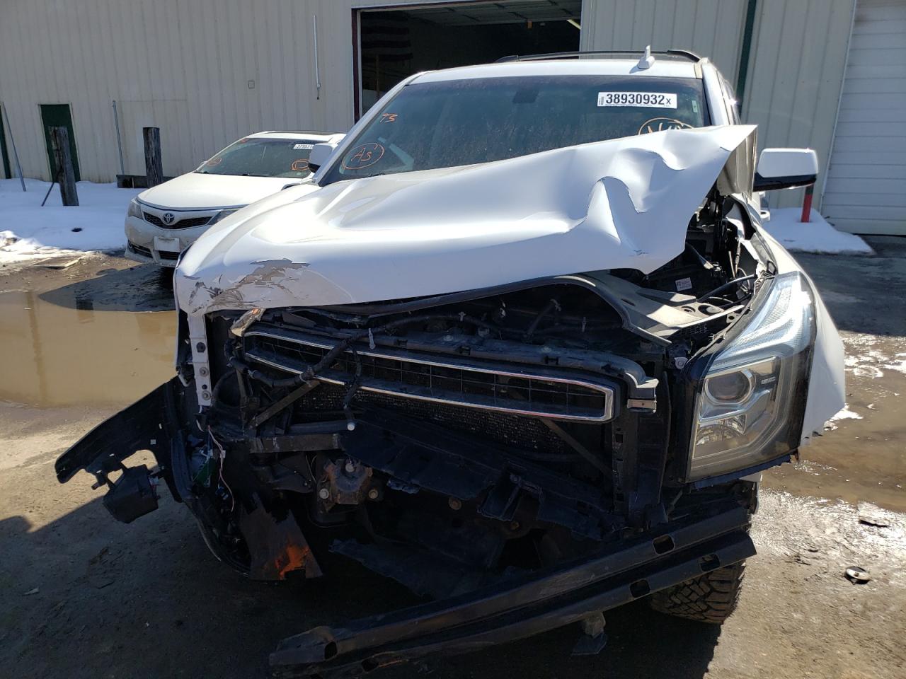 Photo 9 from auction – 2016 GMC YUKON XL K with VIN 1GKS2FEC0GR467678