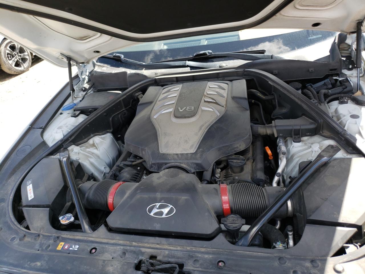 Photo 7 from auction – 2015 HYUNDAI GENESIS 5. with VIN KMHGN4JF9FU041735
