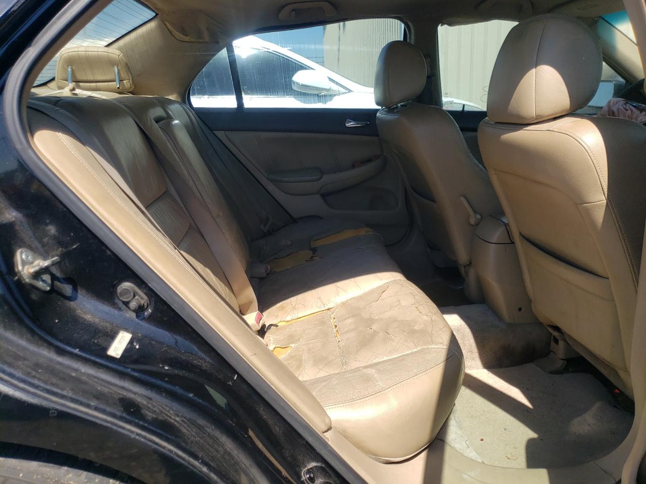 Photo 6 from auction – 2004 HONDA ACCORD EX with VIN 1HGCM56834A120100