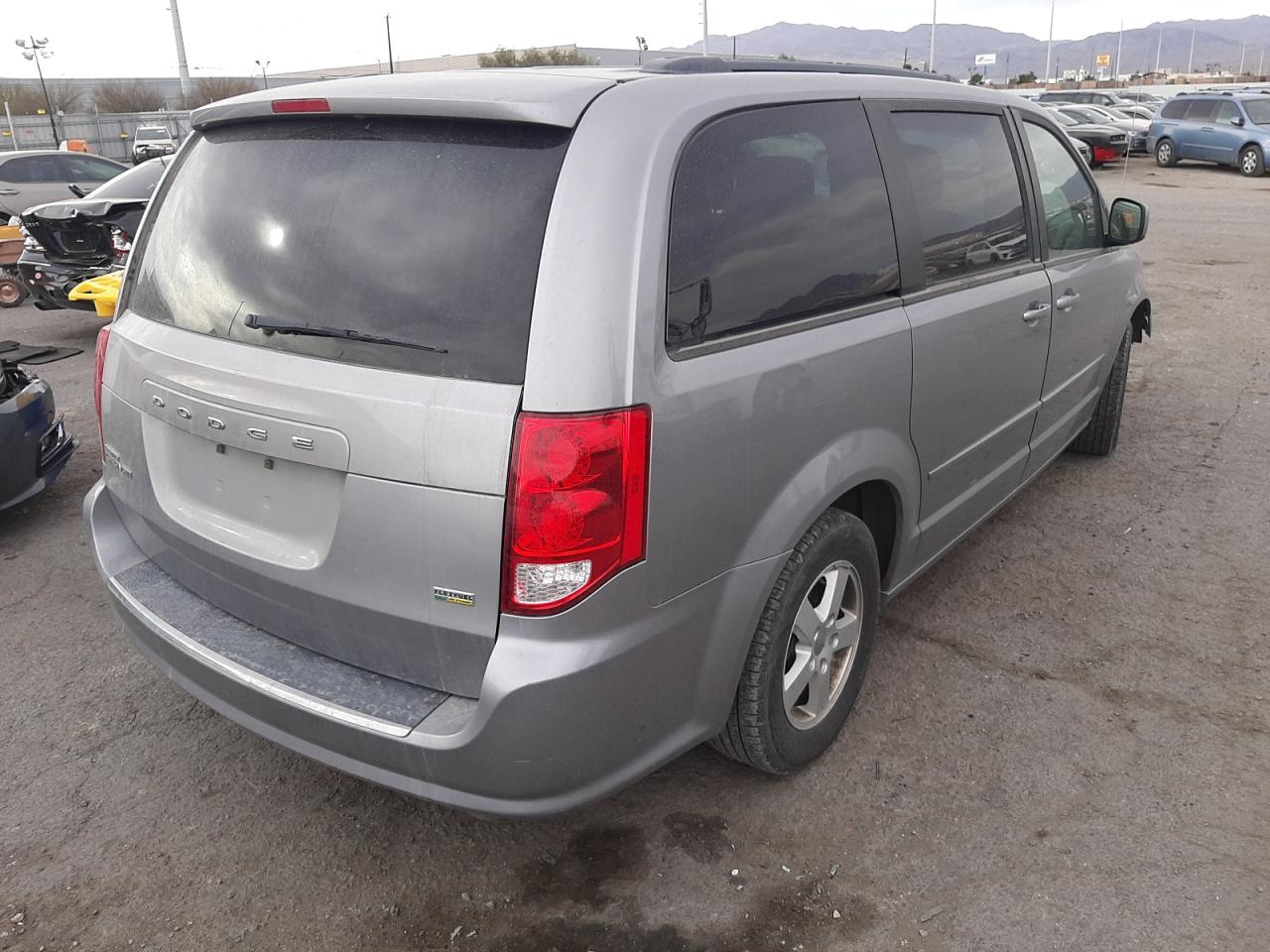 Photo 4 from auction – 2013 DODGE GRAND CARA with VIN 2C4RDGCG4DR551587