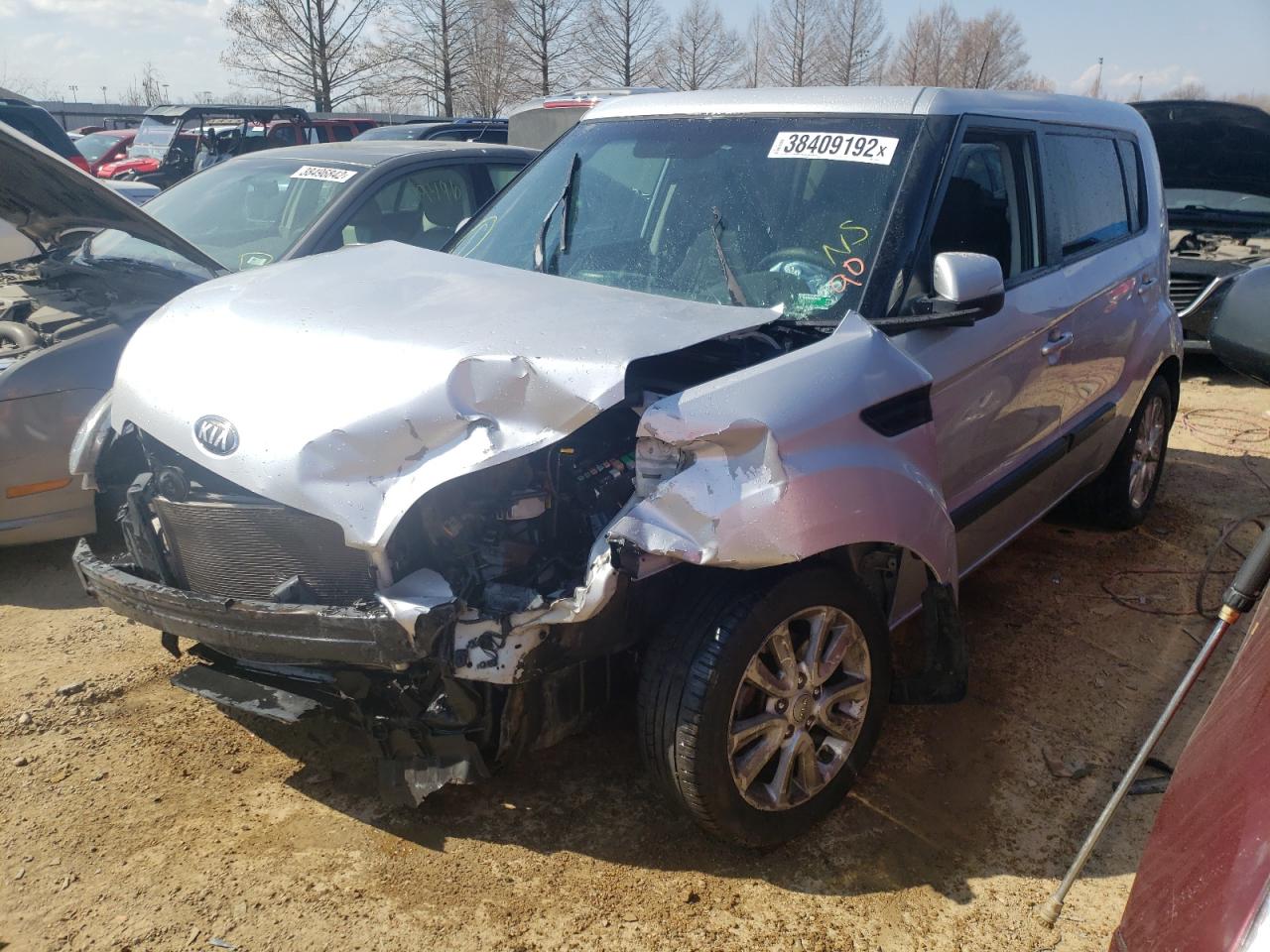 Photo 2 from auction – 2013 KIA SOUL + with VIN KNDJT2A6XD7765918