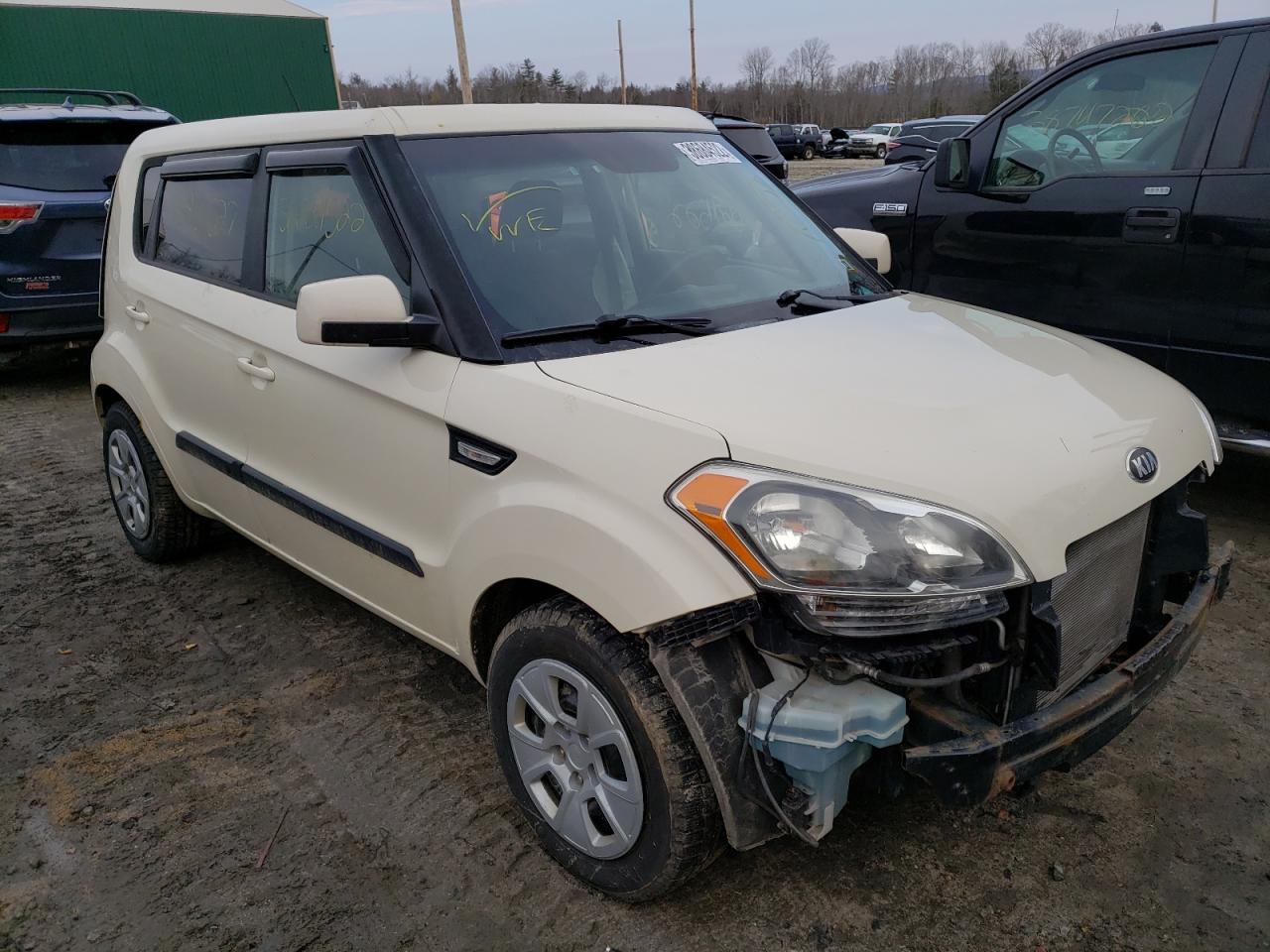 KIA SOUL 2013 with VIN KNDJT2A55D7484455 - Photo from auction
